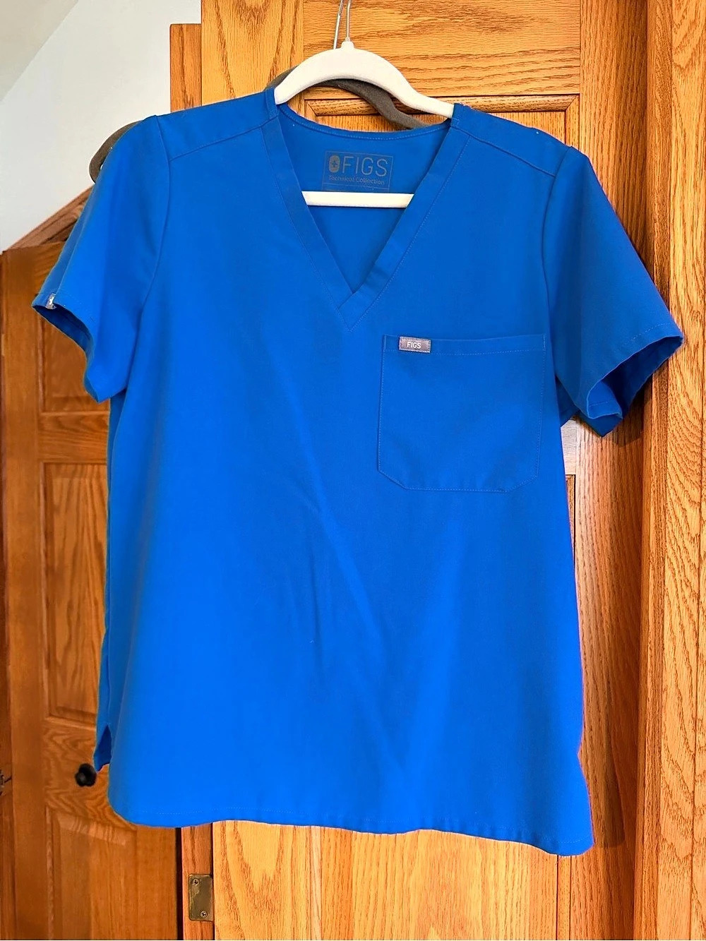 FIGS Technical Collection Blue Short Sleeve Scrub Top Size Medium